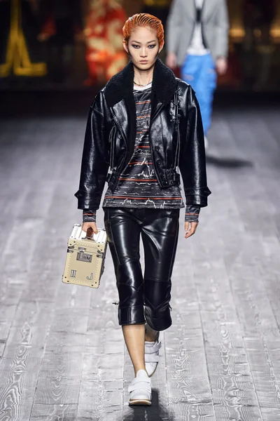 Look 33